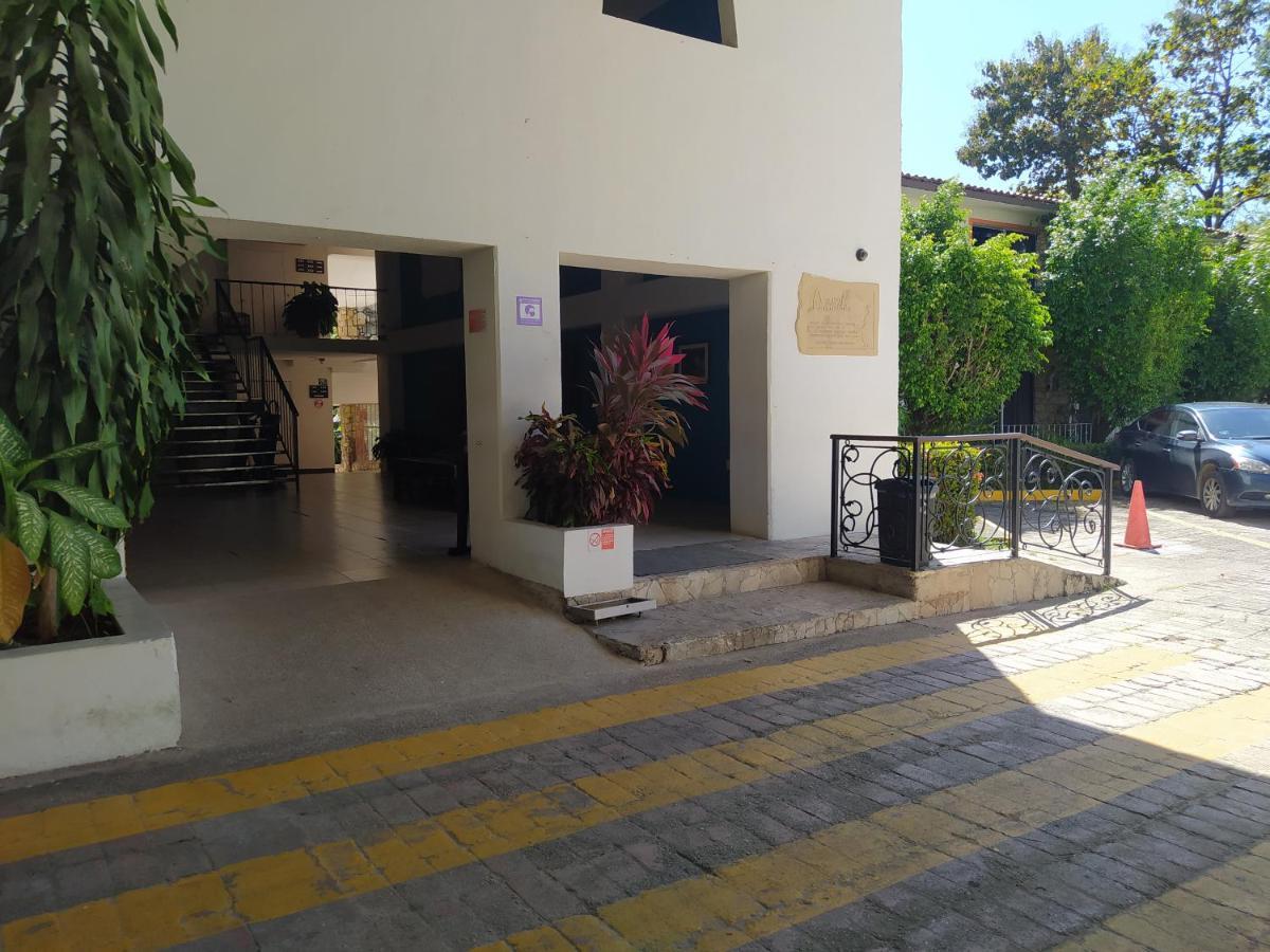 Hotel Plaza Palenque Kültér fotó