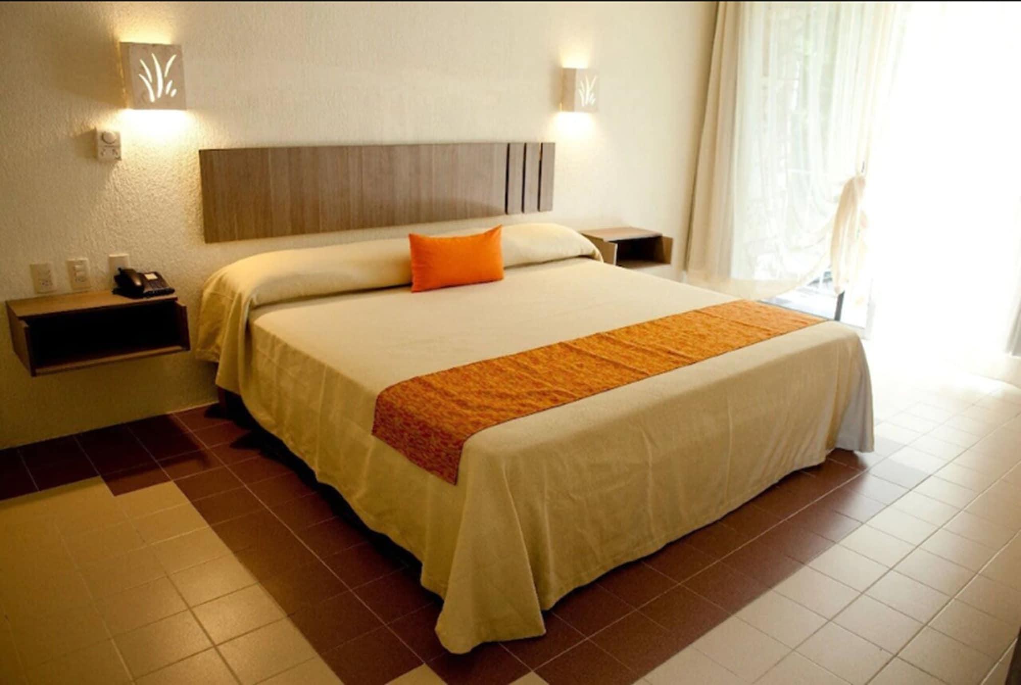 Hotel Plaza Palenque Kültér fotó