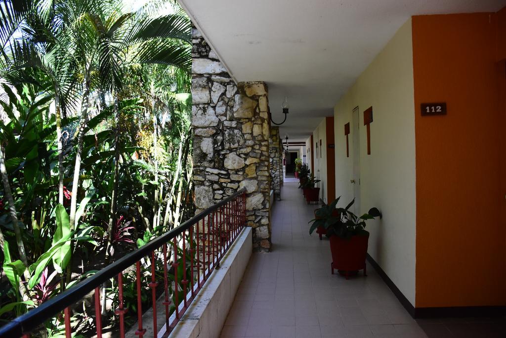 Hotel Plaza Palenque Kültér fotó