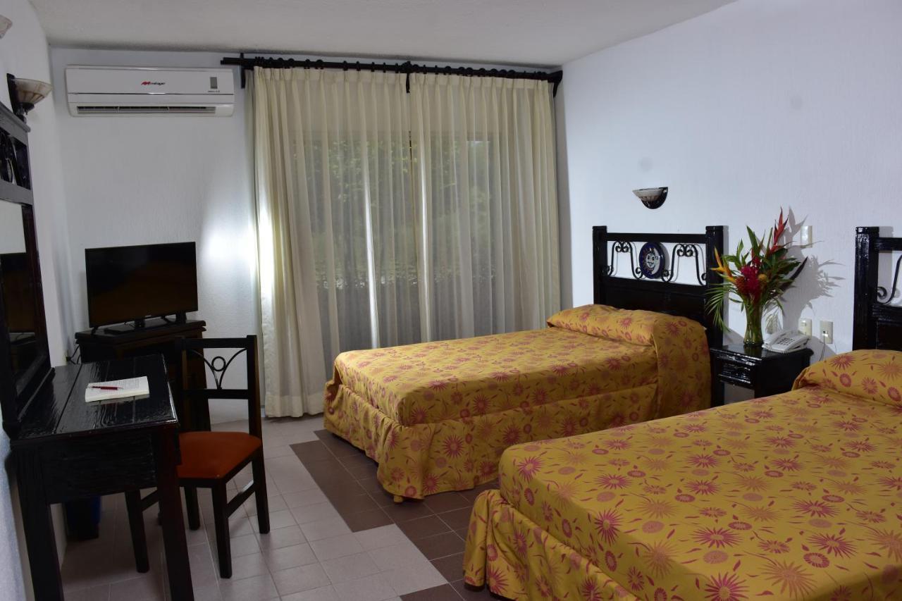 Hotel Plaza Palenque Kültér fotó