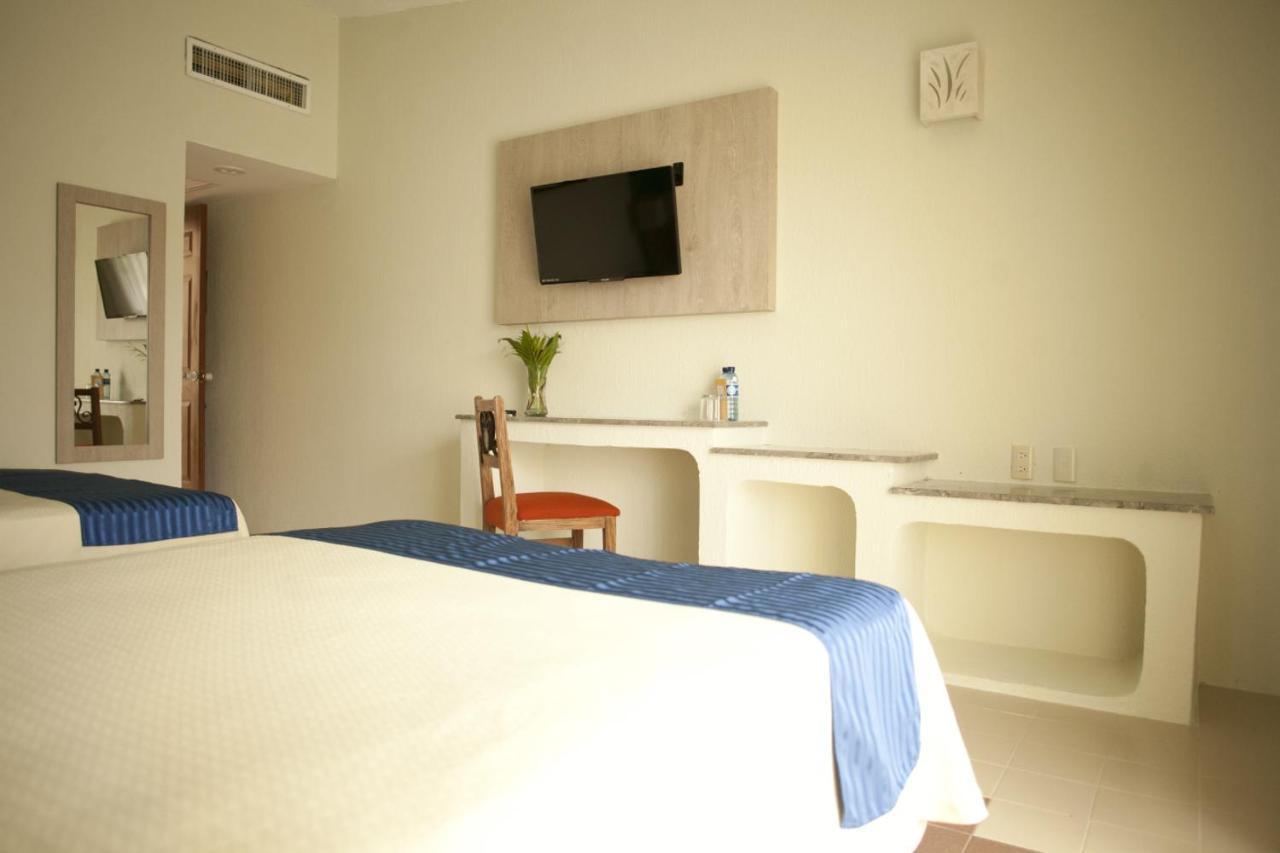 Hotel Plaza Palenque Kültér fotó